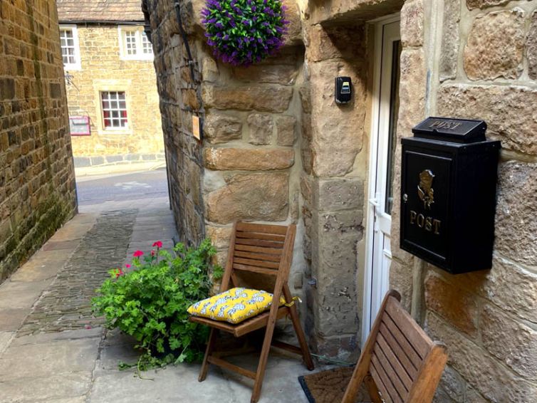 Outside Courtyard at Hidden Gem Cottage